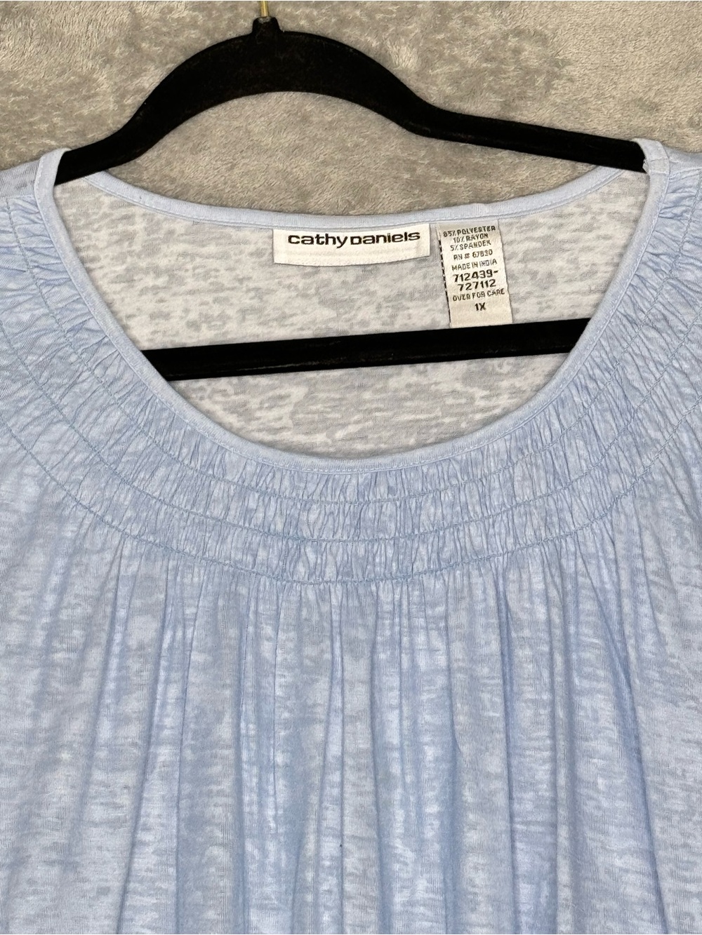 Cathy Daniels Women’s 1X Top Blue Heathered Pleated Neck Short Sleeve Shirt - Picture 4 of 8